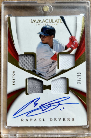 RAFAEL DEVERS RC 2018 IMMACULATE QUAD MATERIALS ROOKIE AUTO Game Used /99 front