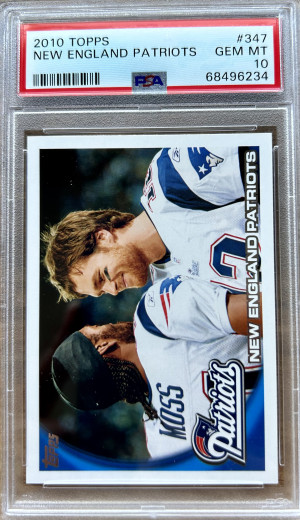 2010 TOPPS #347 TOM BRADY-RANDY MOSS PATRIOTS PSA 10 front